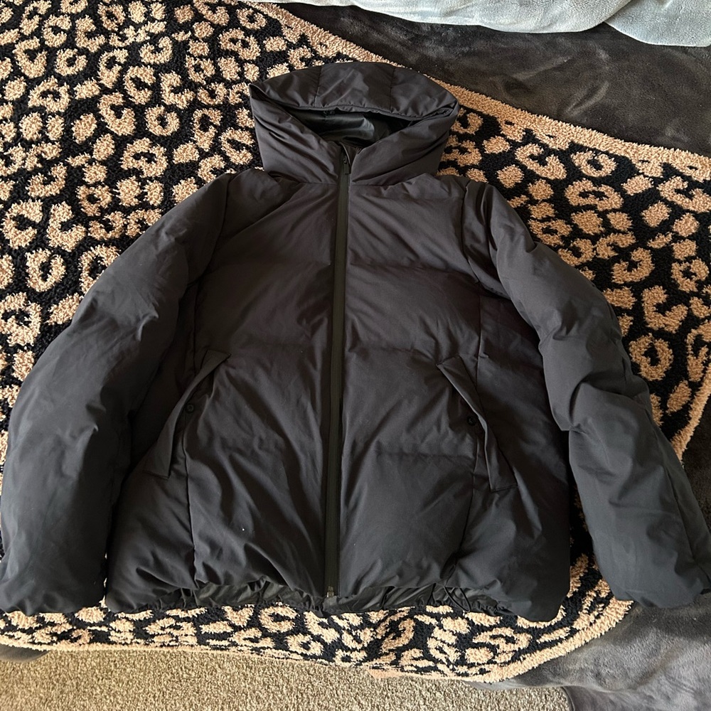 Uniqlo puffer coat